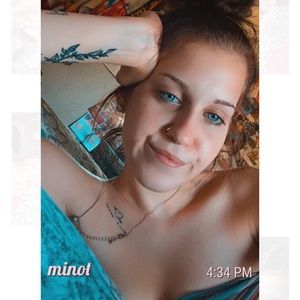 Meet your Posher, Kiana